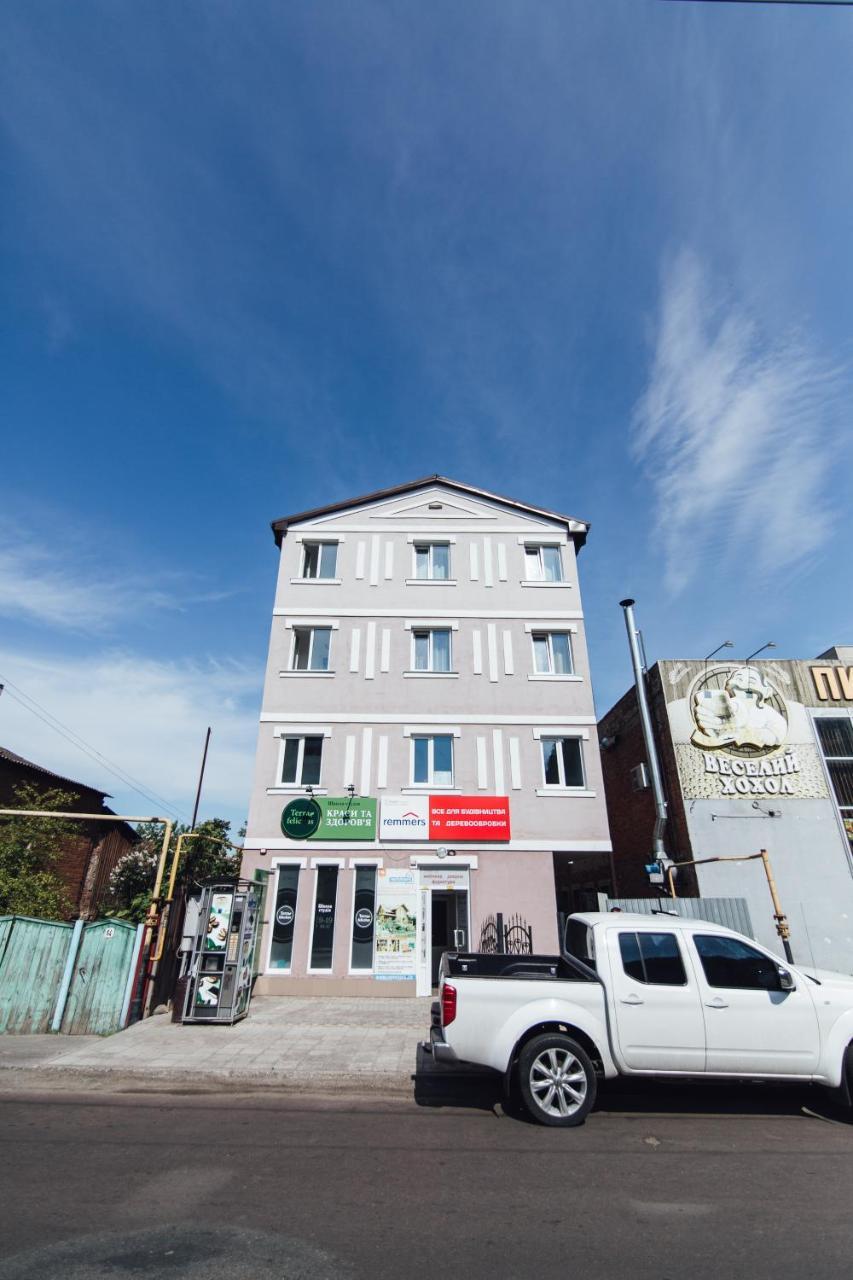 Apartments Faraon 4 Sumy Bagian luar foto